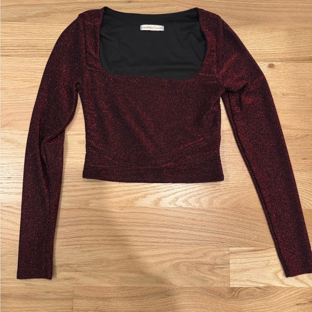 NWOT Sincerely Jules Sparkling Red Crop Top
